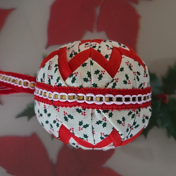 Handmade Quilted Christmas Ornament - Picture 2 of 6